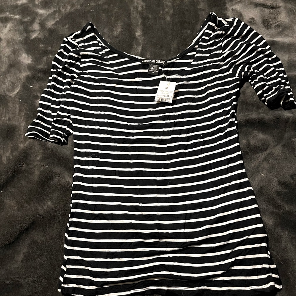 Small stretchy M quarter sleeve black&white striped